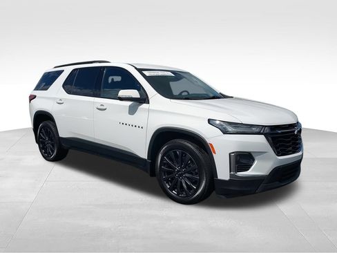 Used 2023 Chevrolet Traverse RS AWD/4WD image 2