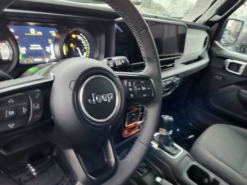Used 2025 Jeep Wrangler Unlimited Sport S 4xe AWD/4WD image 10