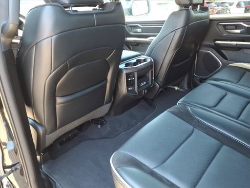Used 2026 RAM 1500 Laramie w/ Sport Appearance Package AWD/4WD image 15