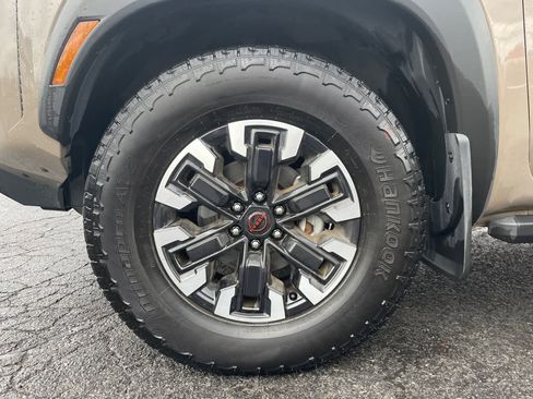 Used 2023 Nissan Frontier PRO-4X w/ Pro Convenience Package image 11