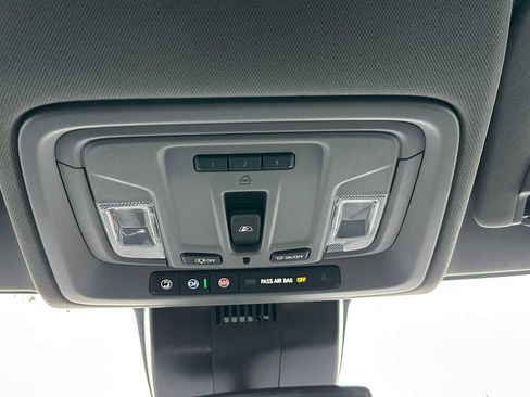 Used 2025 GMC Sierra 1500 Elevation w/ Preferred Package image 30