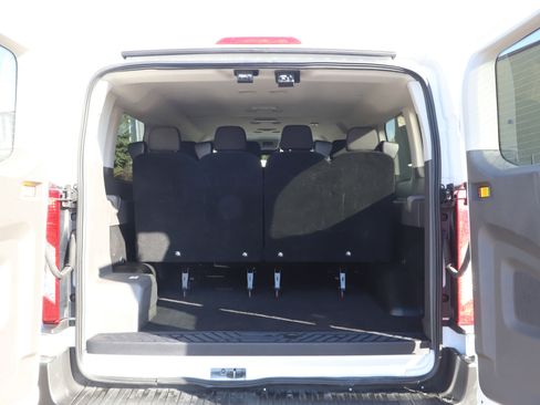 Used 2024 Ford Transit 350 XLT image 18