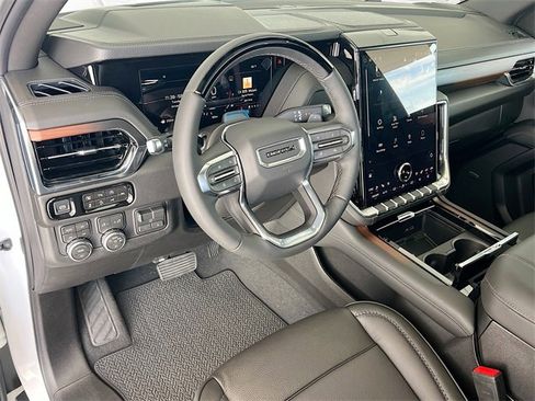 New 2026 GMC Yukon XL Denali w/ Denali Reserve Package image 6