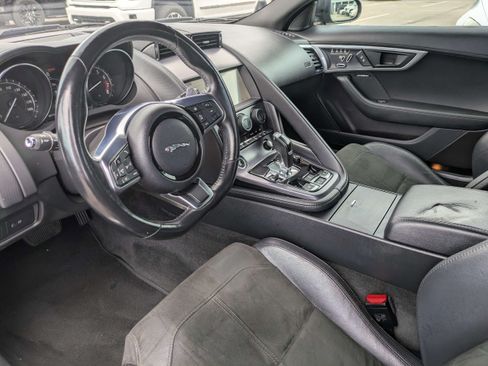 Used 2019 Jaguar F-TYPE Convertible RWD image 13