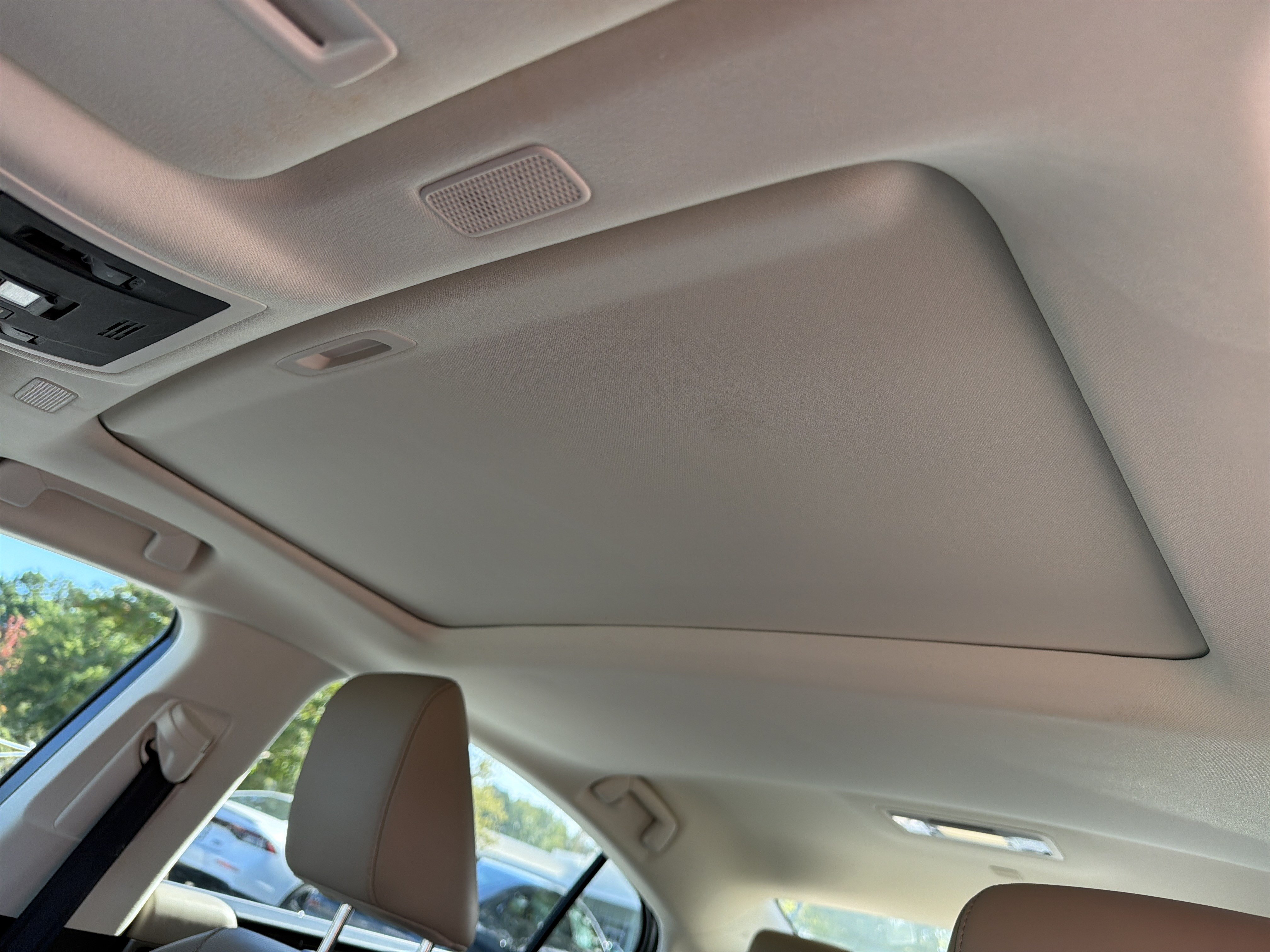 Used 2019 Lexus ES 350 w/ Premium Package FWD image 18