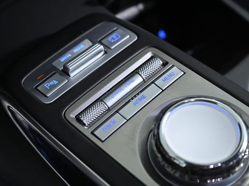 Used 2025 Genesis GV70 2.5T image 20