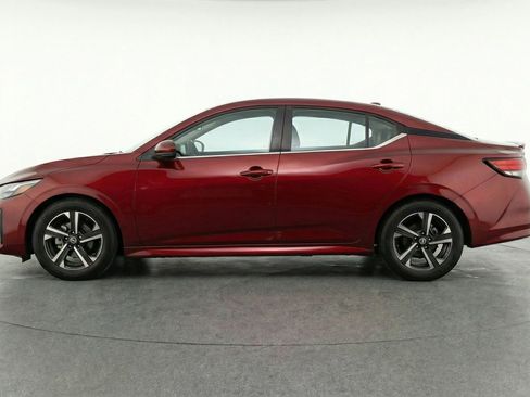 Used 2025 Nissan Sentra SV image 5