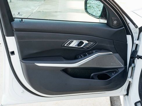 Used 2022 BMW M340i xDrive w/ Premium Package image 8