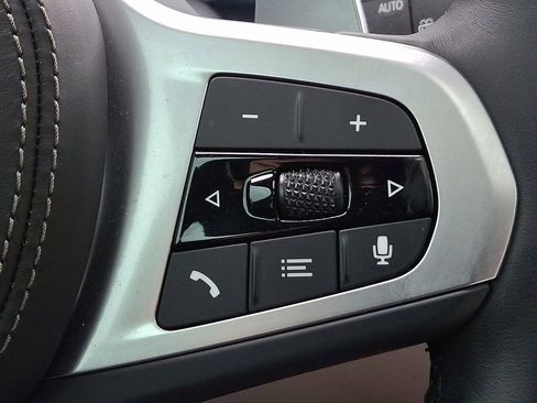 Used 2022 BMW X5 M50i w/ Executive Package image 24