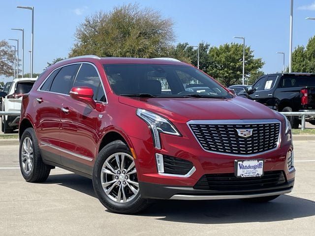 Used 2023 Cadillac XT5 Premium Luxury AWD/4WD image 2