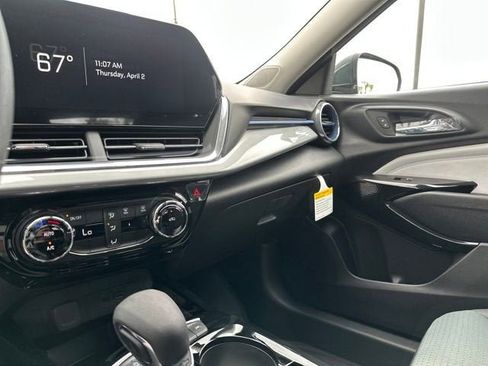 New 2026 Chevrolet Trax LT image 20