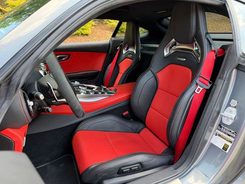 Used 2018 Mercedes-Benz AMG GT S image 17