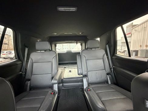 Used 2024 Chevrolet Tahoe Z71 w/ Luxury Package image 11