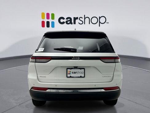 Used 2023 Jeep Grand Cherokee Laredo image 4