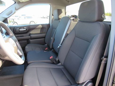 Certified 2024 GMC Sierra 1500 Pro w/ Pro Value Package image 11