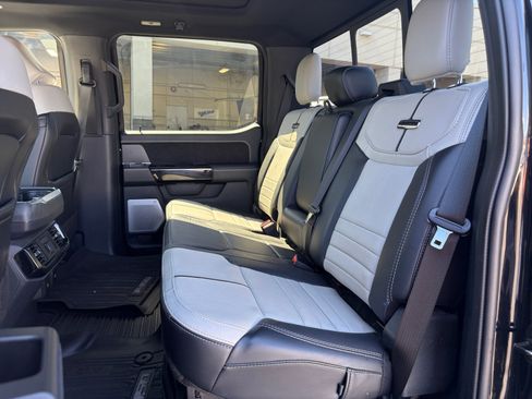 Used 2023 Ford F150 Lightning Platinum AWD/4WD image 31