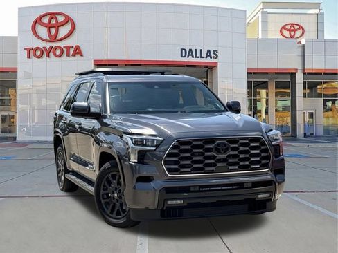 Used 2026 Toyota Sequoia Platinum AWD/4WD image 1