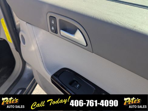 Used 2004 Volvo S40 T5 FWD image 16