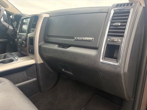 Used 2017 RAM 2500 Laramie w/ Convenience Group AWD/4WD image 32