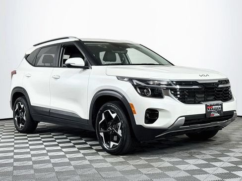 Used 2025 Kia Seltos S AWD/4WD image 1