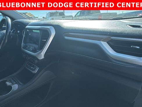 Used 2020 GMC Acadia SLE image 28