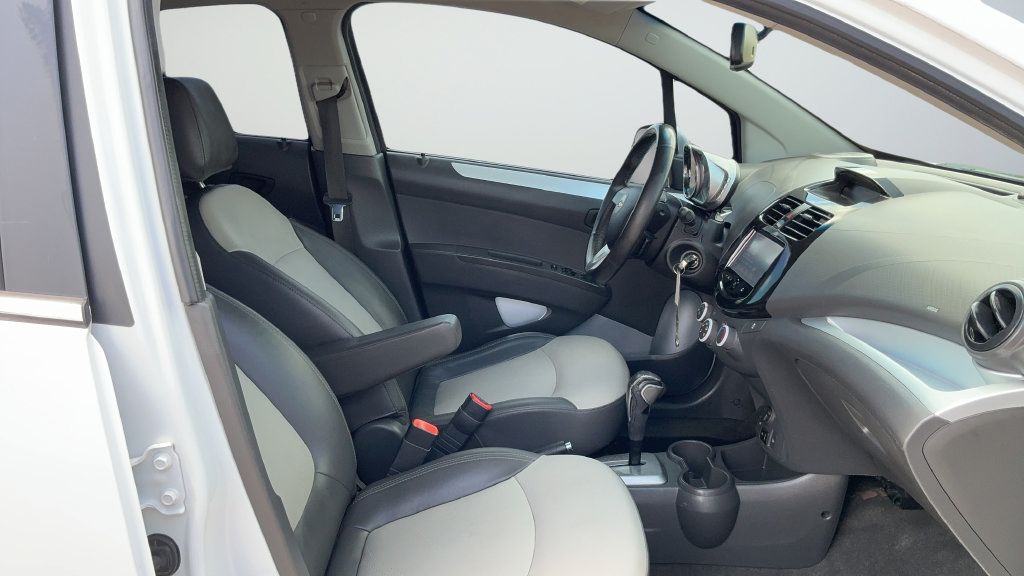 Used 2014 Chevrolet Spark LT FWD image 21