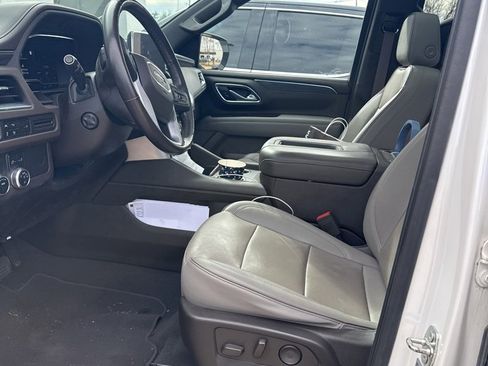 Used 2022 GMC Yukon SLT w/ SLT Luxury Package image 7