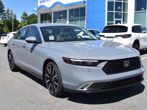 New 2026 Honda Accord Touring image 3
