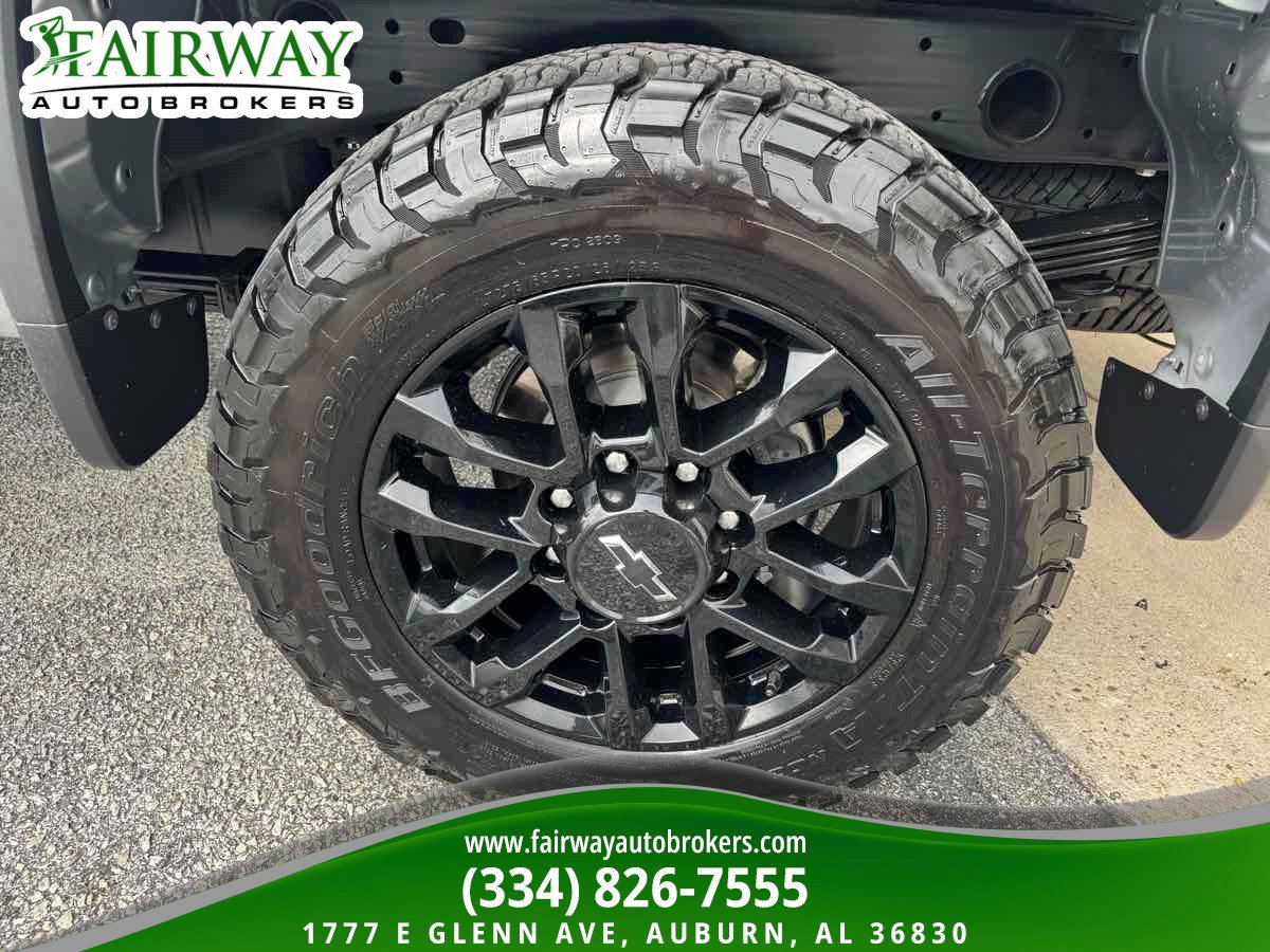 Used 2025 Chevrolet Silverado 2500 LT w/ Trail Boss Package AWD/4WD image 33