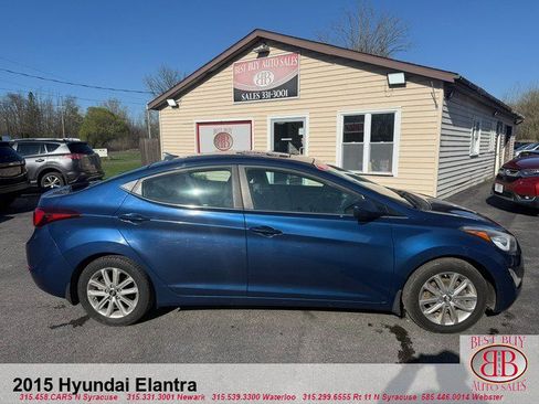 Used 2015 Hyundai Elantra Sedan FWD image 2