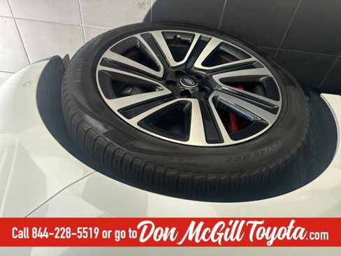 Used 2023 Land Rover Range Rover SE image 6