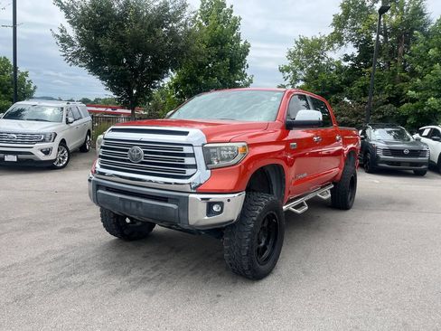 Used 2018 Toyota Tundra Limited w/ Limited Premium Package AWD/4WD image 4