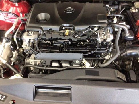 Used 2022 Toyota Camry LE AWD/4WD image 28