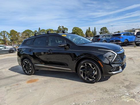 Certified 2024 Kia Sportage SX image 2