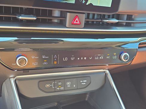 New 2026 Kia Carnival SX Prestige FWD image 27
