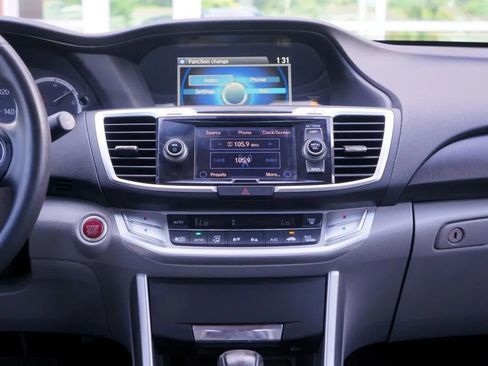 Used 2014 Honda Accord EX-L image 32