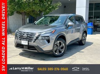 Used 2024 Nissan Rogue SV image 1