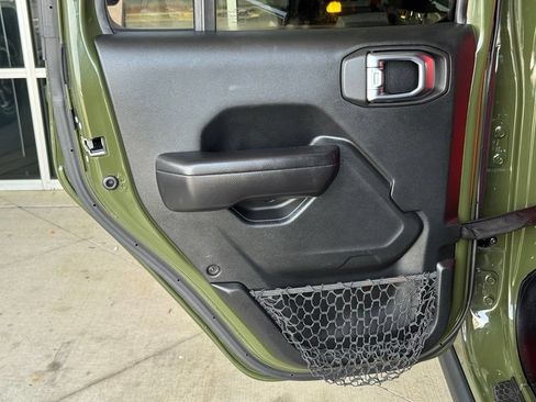 Used 2020 Jeep Wrangler Unlimited Rubicon AWD/4WD image 20