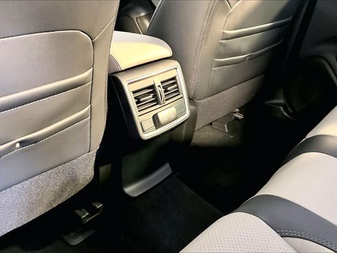 Used 2021 Subaru Forester Limited AWD/4WD image 35