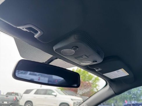 Used 2017 Ford Mustang Coupe RWD image 22