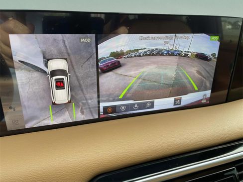 New 2026 Nissan Armada SL w/ Captain's Chari Seat Package image 18