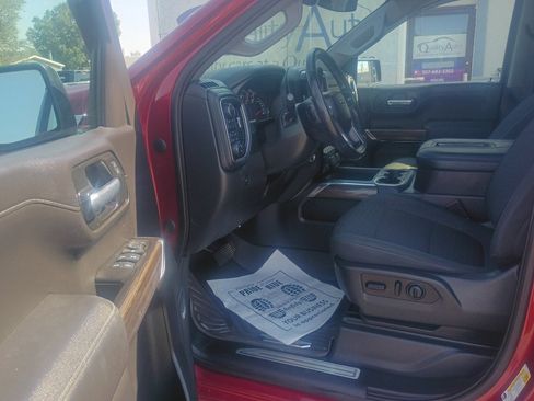 Used 2021 Chevrolet Silverado 1500 RST w/ Convenience Package II AWD/4WD image 11
