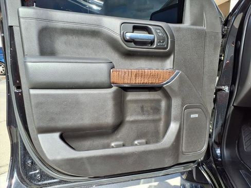 Used 2021 GMC Sierra 1500 Denali w/ Denali Ultimate Package image 18