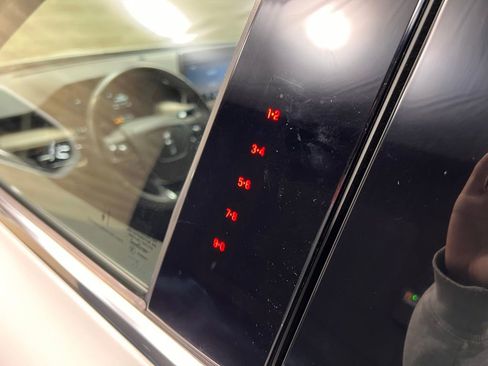 Used 2022 Lincoln Nautilus Reserve w/ Luxury Package image 31