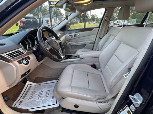 Used 2016 Mercedes-Benz E 350 4MATIC Sedan image 23