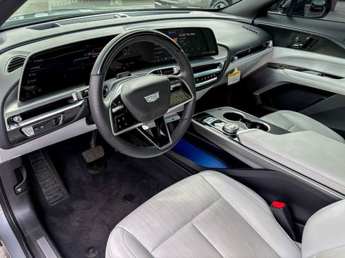 Used 2024 Cadillac Lyriq Luxury w/ LPO, Floor Liner Package image 21