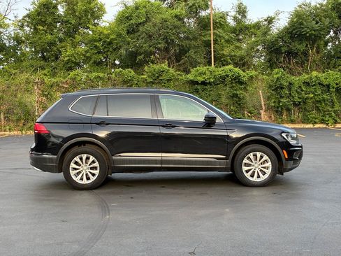 Used 2018 Volkswagen Tiguan SE FWD image 5
