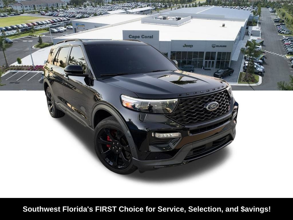 Used 2022 Ford Explorer ST w/ Equipment Group 401A AWD/4WD image 2