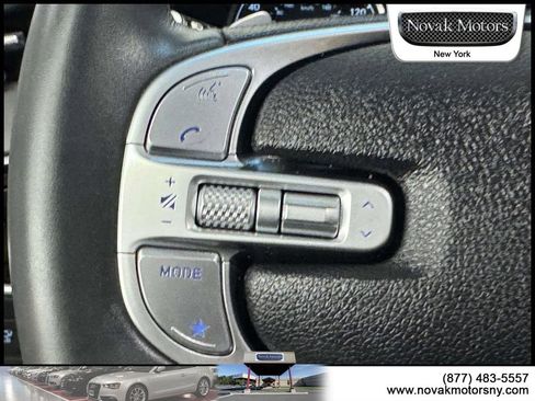 Used 2025 Genesis GV70 2.5T AWD/4WD image 14