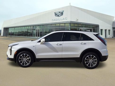 Certified 2025 Cadillac XT4 Sport w/ Cold Weather Package image 3